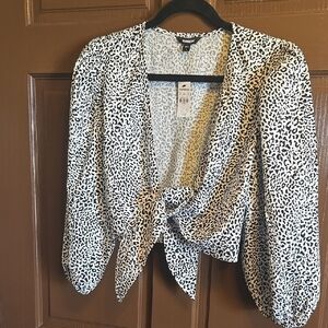 Express-Linen Blend short blk/white animal print blouson sleeved top Size L. NWT